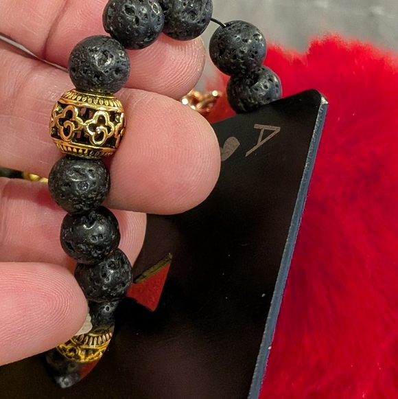 Elegant Red Tassel and Pom Pom Keychain - Picture 7 of 15